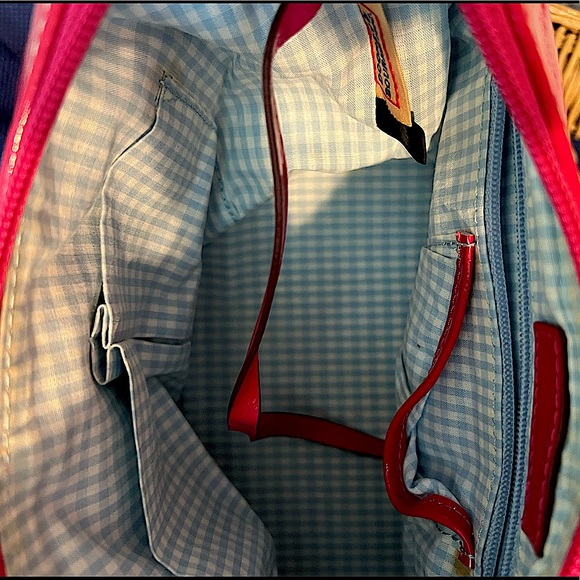 Dooney and Bourke Handbag LIKE NEW - Picture 7 of 7